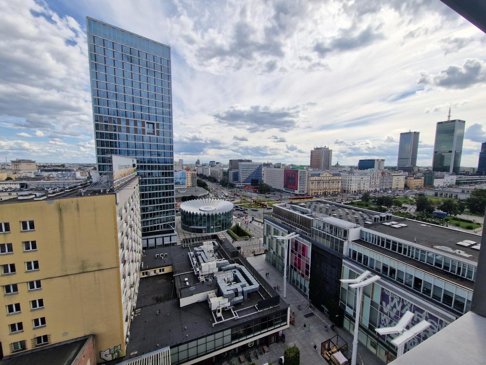 View Apartments And Rooms Варшава Екстериор снимка