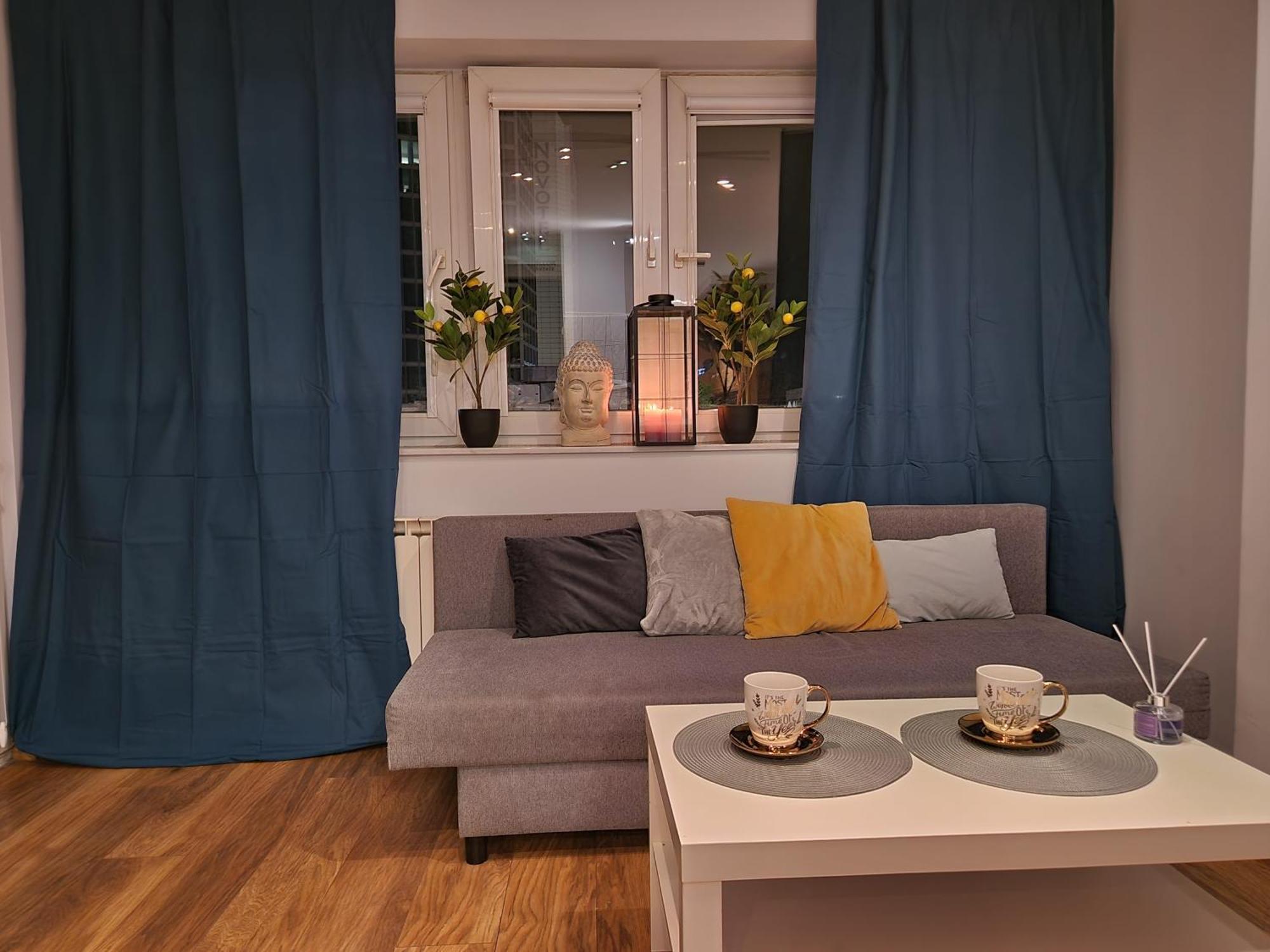 View Apartments And Rooms Варшава Екстериор снимка